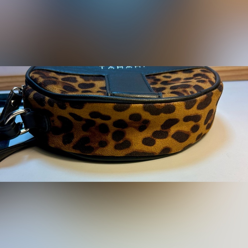 Tahari Leopard Print Crossbody Bag - Picture 5 of 16